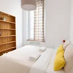 Old Town With Ac 320m From Apartamento Antibes