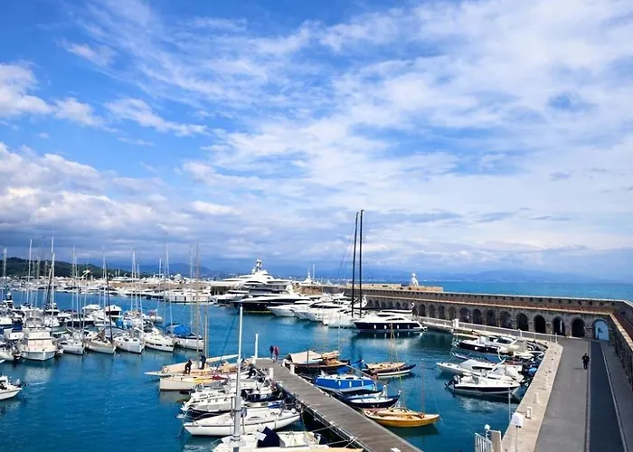 Apartamento Old Town With Ac 320m From Antibes
