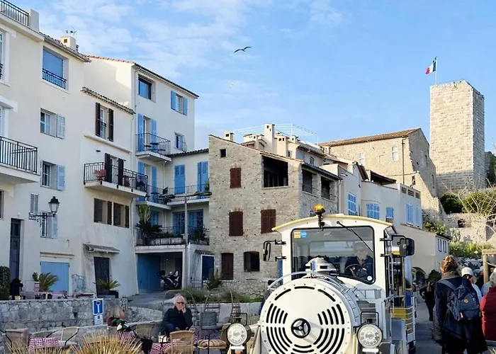 Old Town With Ac 320m From Apartamento Antibes
