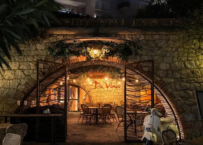 Old Town With Ac 320m From * אנטיב